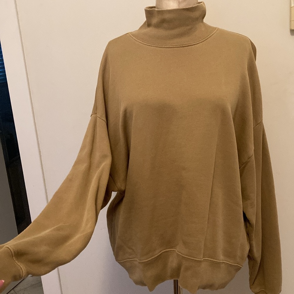FRAME Small Tan Turtleneck